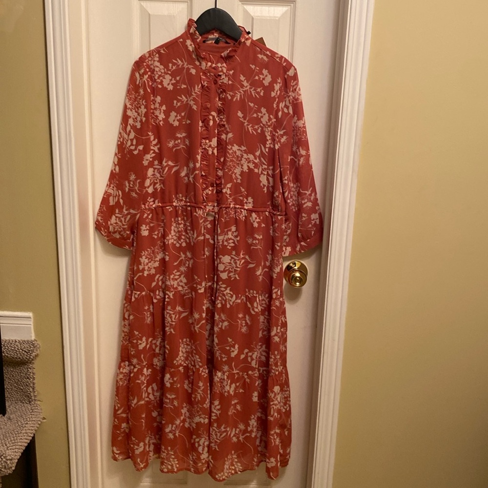 Vero Moda Floral Dress in Rust and White